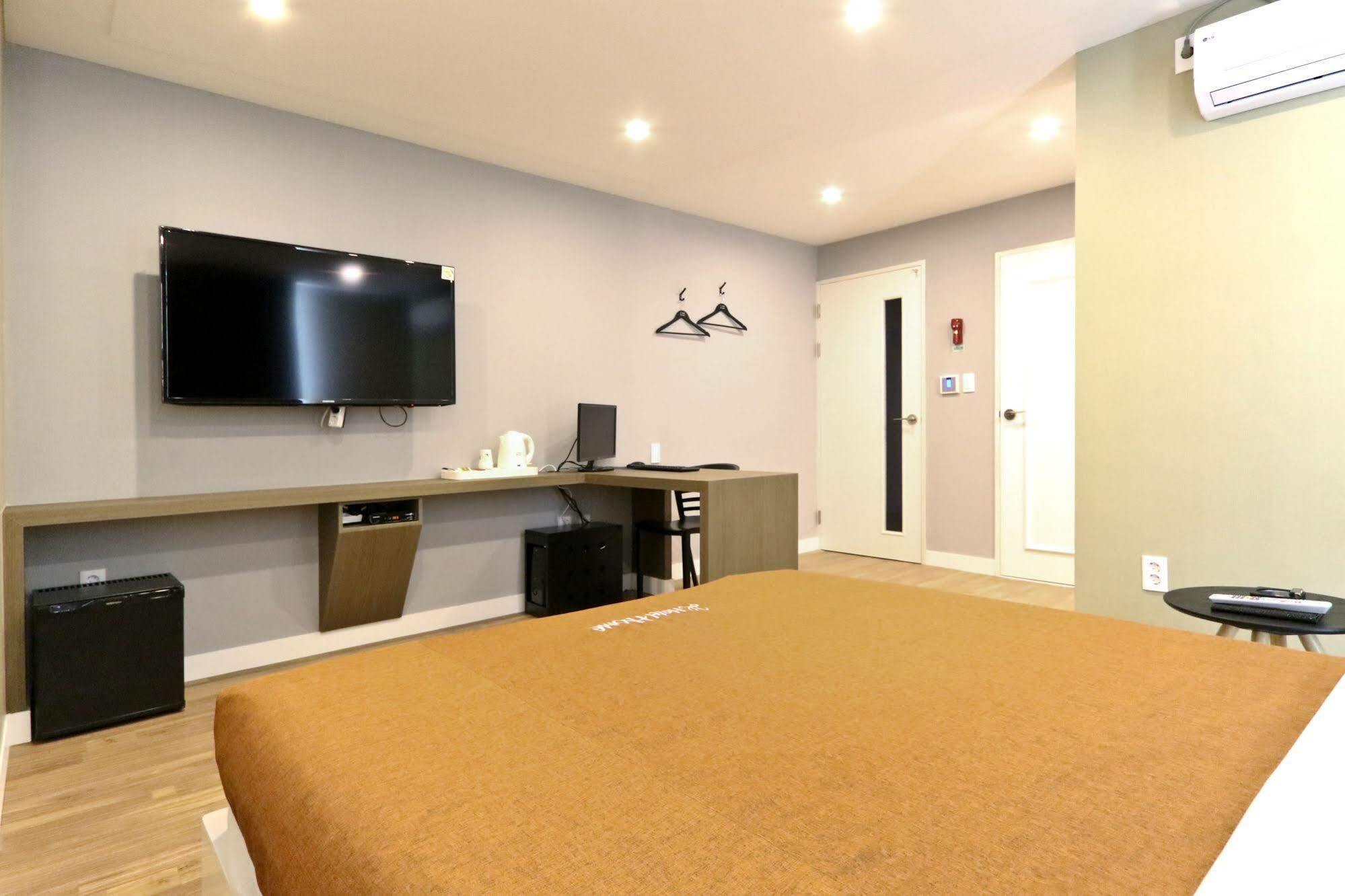 Hotel Home Busan Eksteriør billede